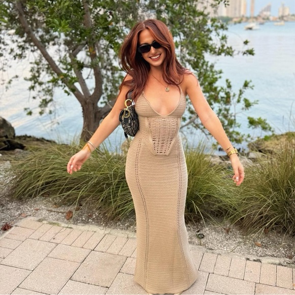claudiaarosee10